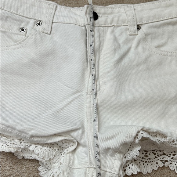 Forever 21 White Jean Short - lace details - Picture 9 of 12